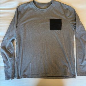 Mens long sleeve black and white strip t-shirt